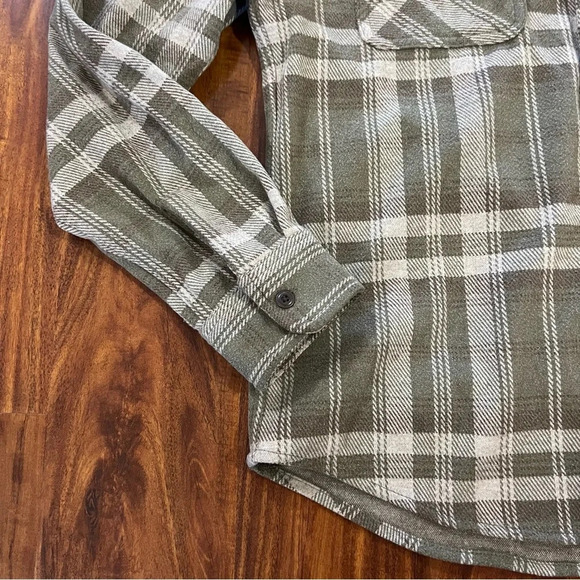 Frye and Co Brushed Knit Flannel Shirt Long Sleeve mens size medium olive green - Picture 3 of 9
